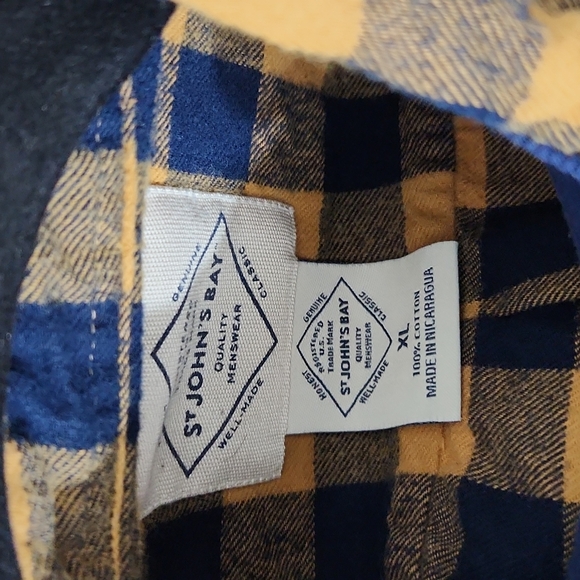 Men's XL Plaid Button Down - Picture 2 of 3